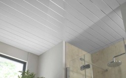 Как сделать потолок из ПВХ-панелей?