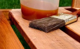 Плюсы и минусы обработки деревянных изделий натуральным маслом