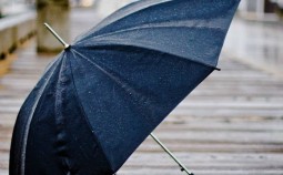 Хозяйские хитрости: как постирать зонтик в домашних условиях