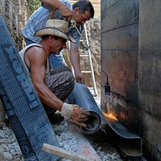 Оклеечная рулонная гидроизоляция фундамента