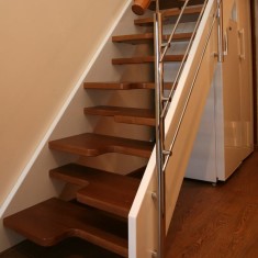 Лестница утиный шаг – экономим пространство