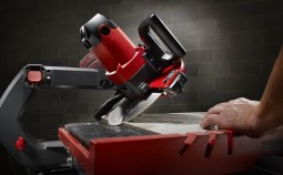 Как резать плитку с помощью плиткореза своими руками